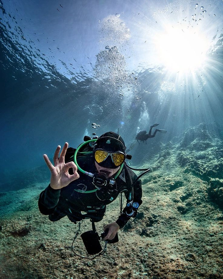 Unimatic goes underwater with Alex Dawson